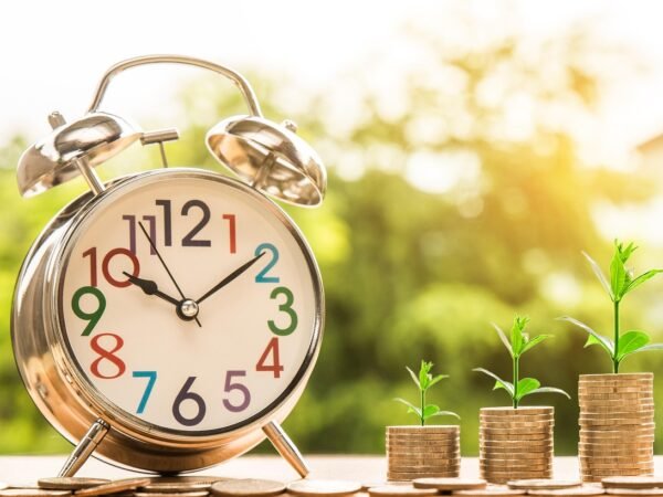 10 Kabelmanagement-Ideen für deinen Schreibtisch