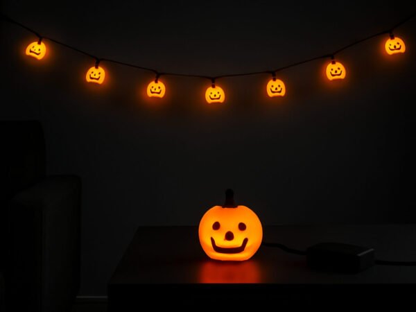 Flackernde Glühbirne Halloween Effekt — günstig statt teuer